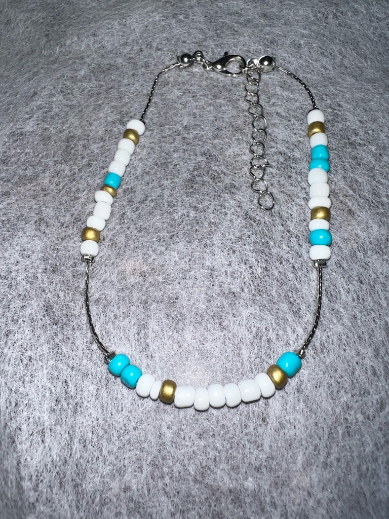 Beaded Anklet In White, Turquoise & Gold 81/4”